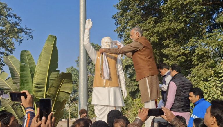 photo_6226301587097848800_y