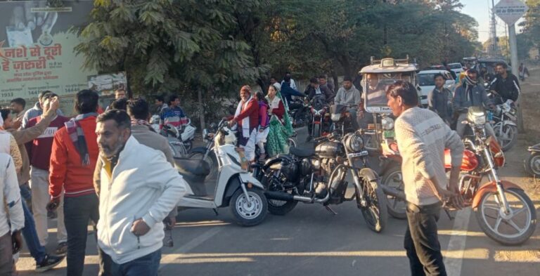 photo_6242533750273149844_y