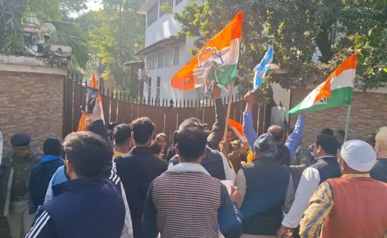 photo_6255735105351519703_y