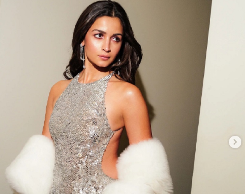 0000000000-1771826441