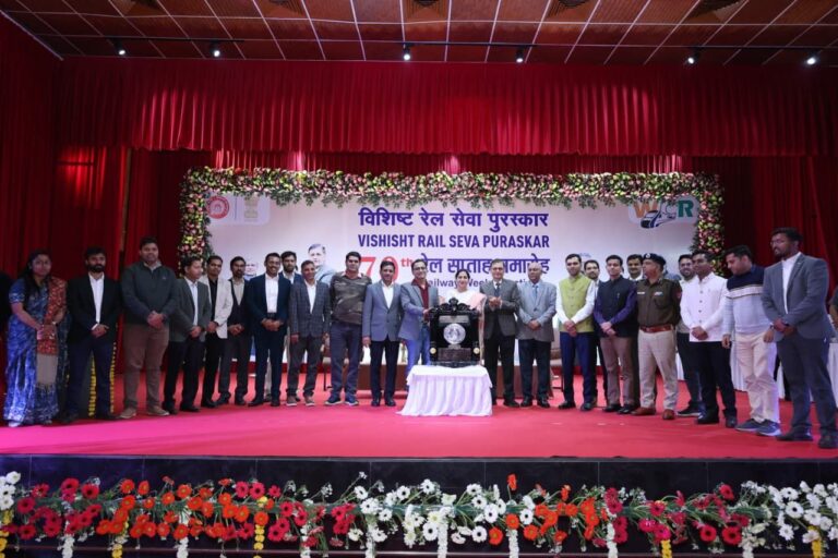 photo_6062192145143106858_y