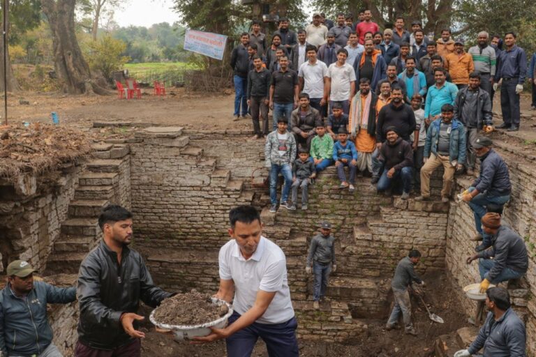 photo_6339331897829297533_y